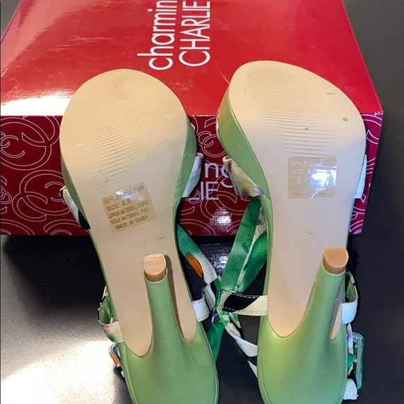 New Charming Charlie Green Heeled Platform Sandals - Picture 8 of 12